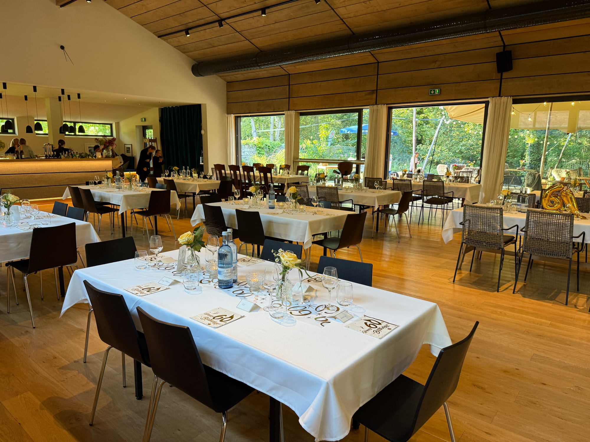 Festlich gedeckter Saal